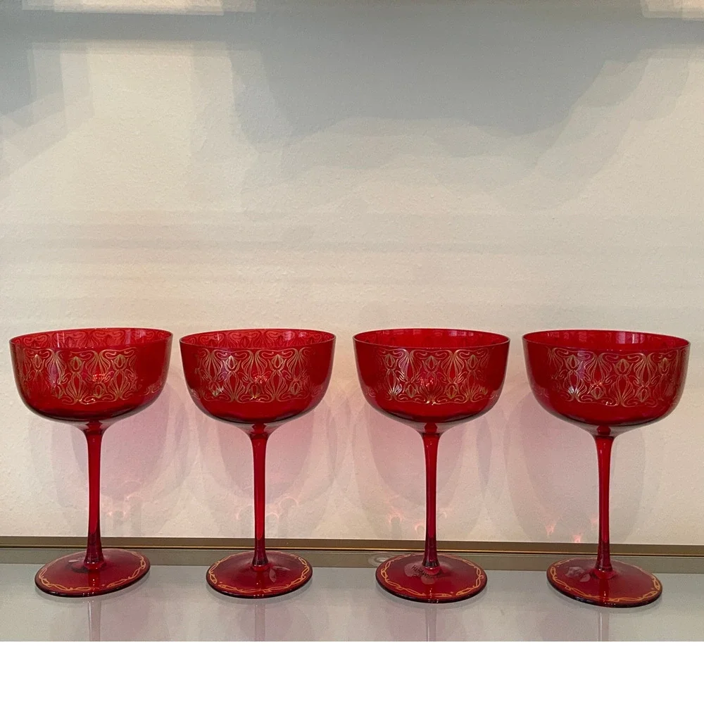 NEIMAN MARCUS Holiday Coupe Glass Set of 4 Red and Gold 6 oz in Gift Box New